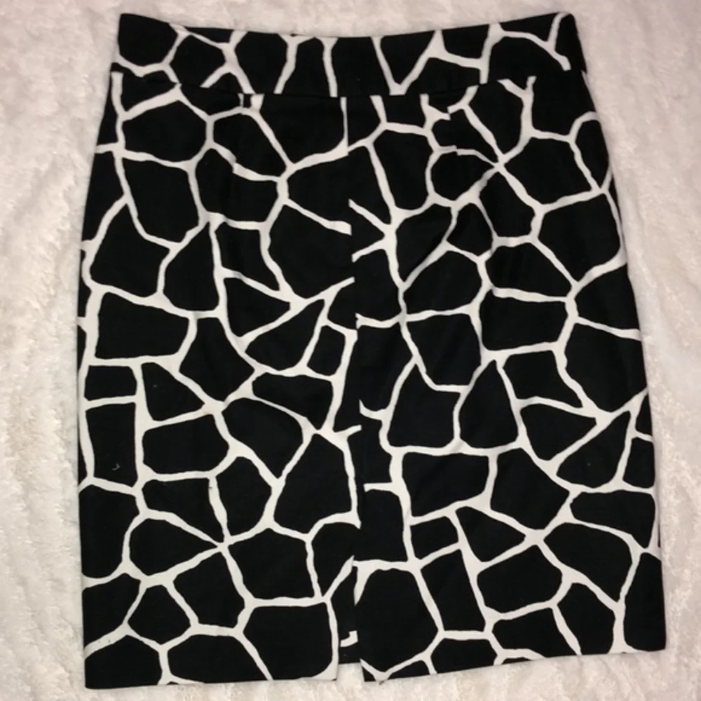 Michael Kors Zebra Print Pencil Skirt Size‎ 2